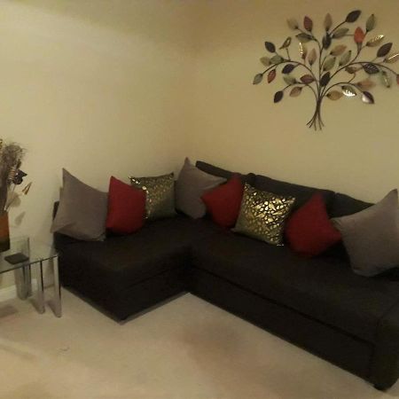 Airdrie Apartments Luaran gambar